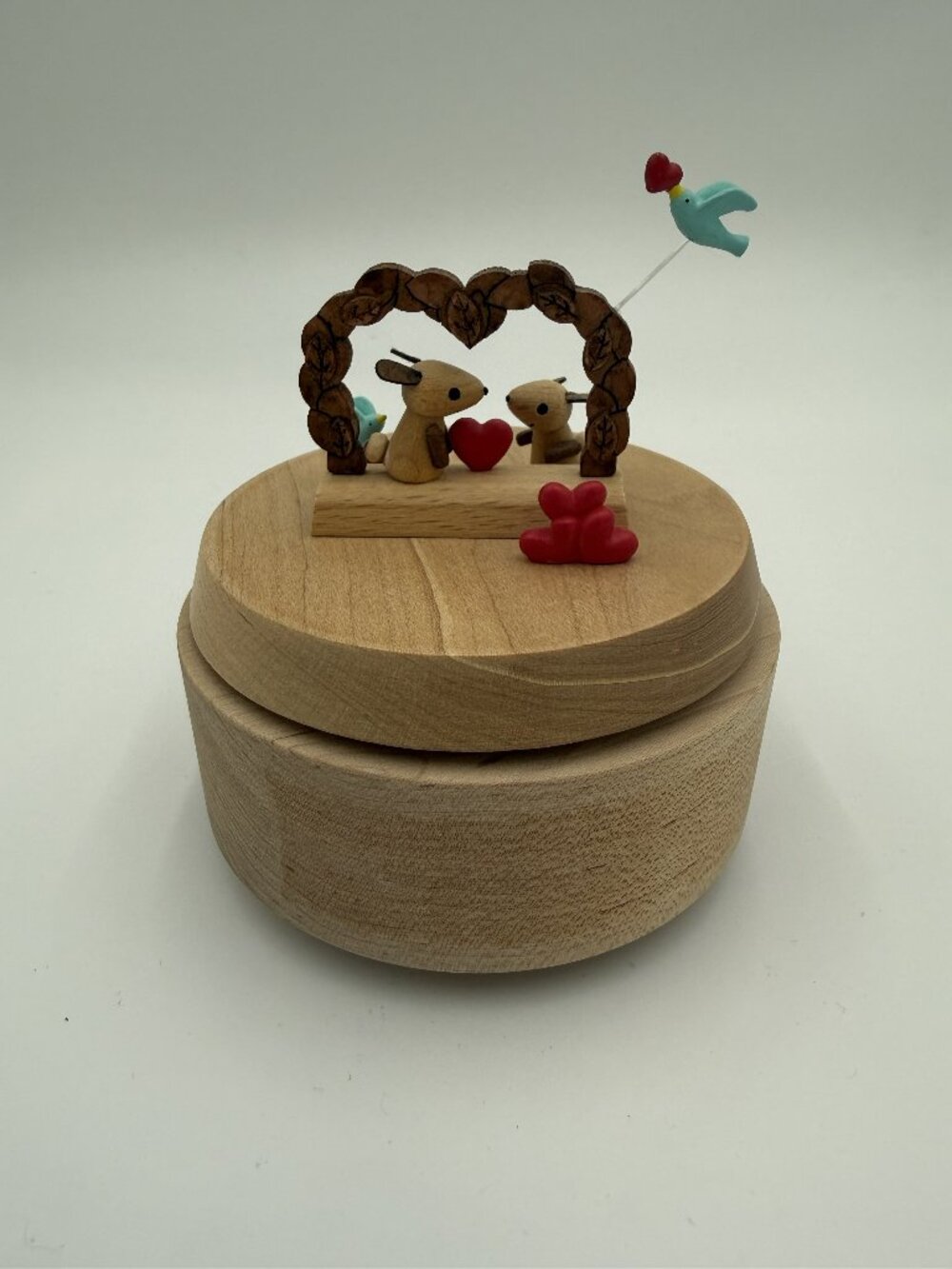 Papyrus Rabbit & Heart Collectible Music Box – Beautiful Dreamer